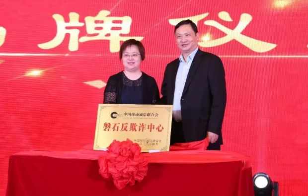 1525418261419215.png blob.png