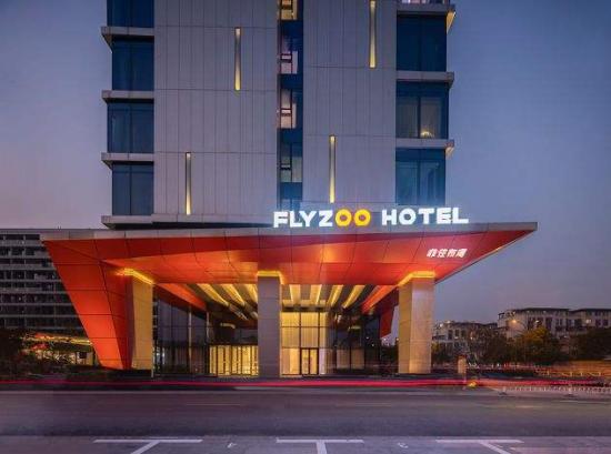  “人貨場”聽了一萬遍，不如「菲住布渴」的一場“無忌之談”