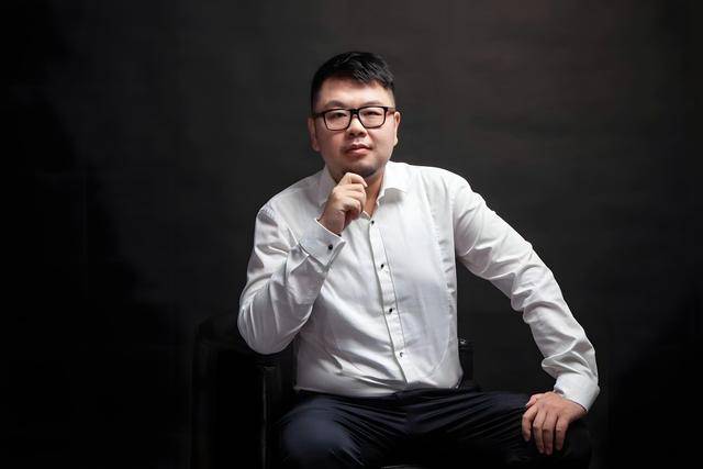 對話強腦科技創始人、CEO韓璧丞：不走馬斯克的路，腦機接口市場會更大 