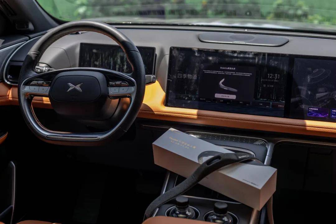 小鵬汽車 × BrainCo冥想丨隨時隨地暢享舒壓新體驗 