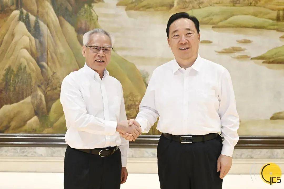 澳門特別行政區(qū)行政長官岑浩輝訪問強腦科技 